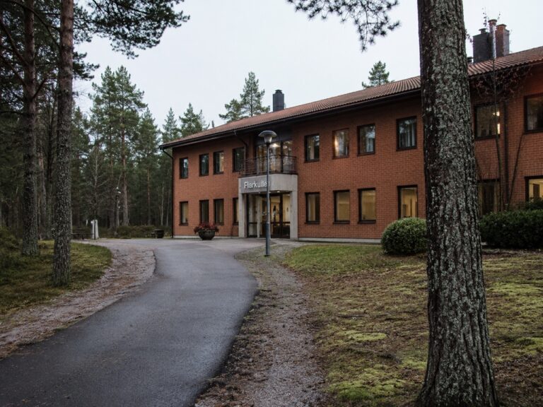 Skillnaden mellan öppen och sluten anstalt – Så fungerar säkerhetsklasserna