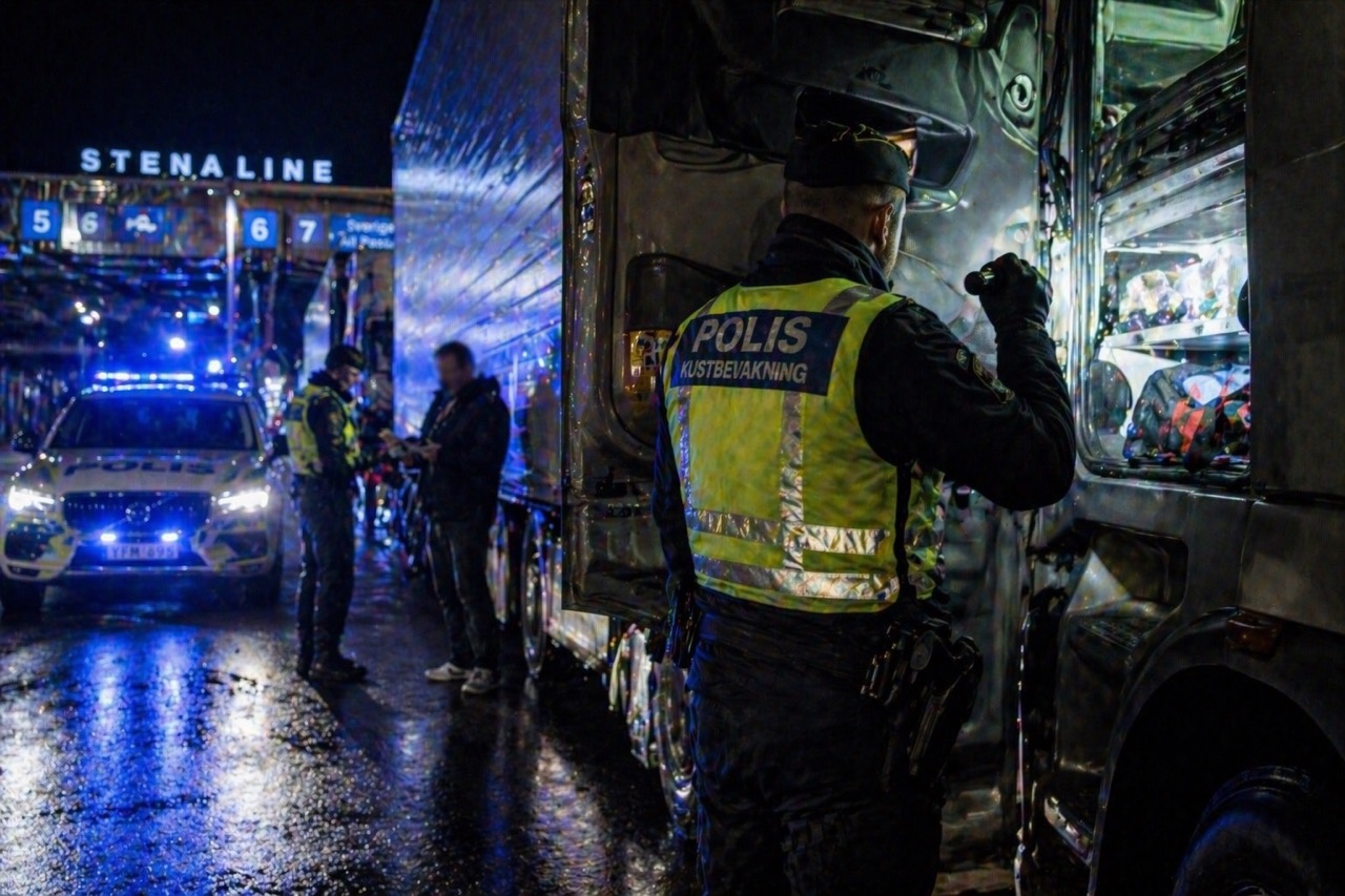 Gränspolisen – Sveriges första och sista försvarslinje Stor.jpeg