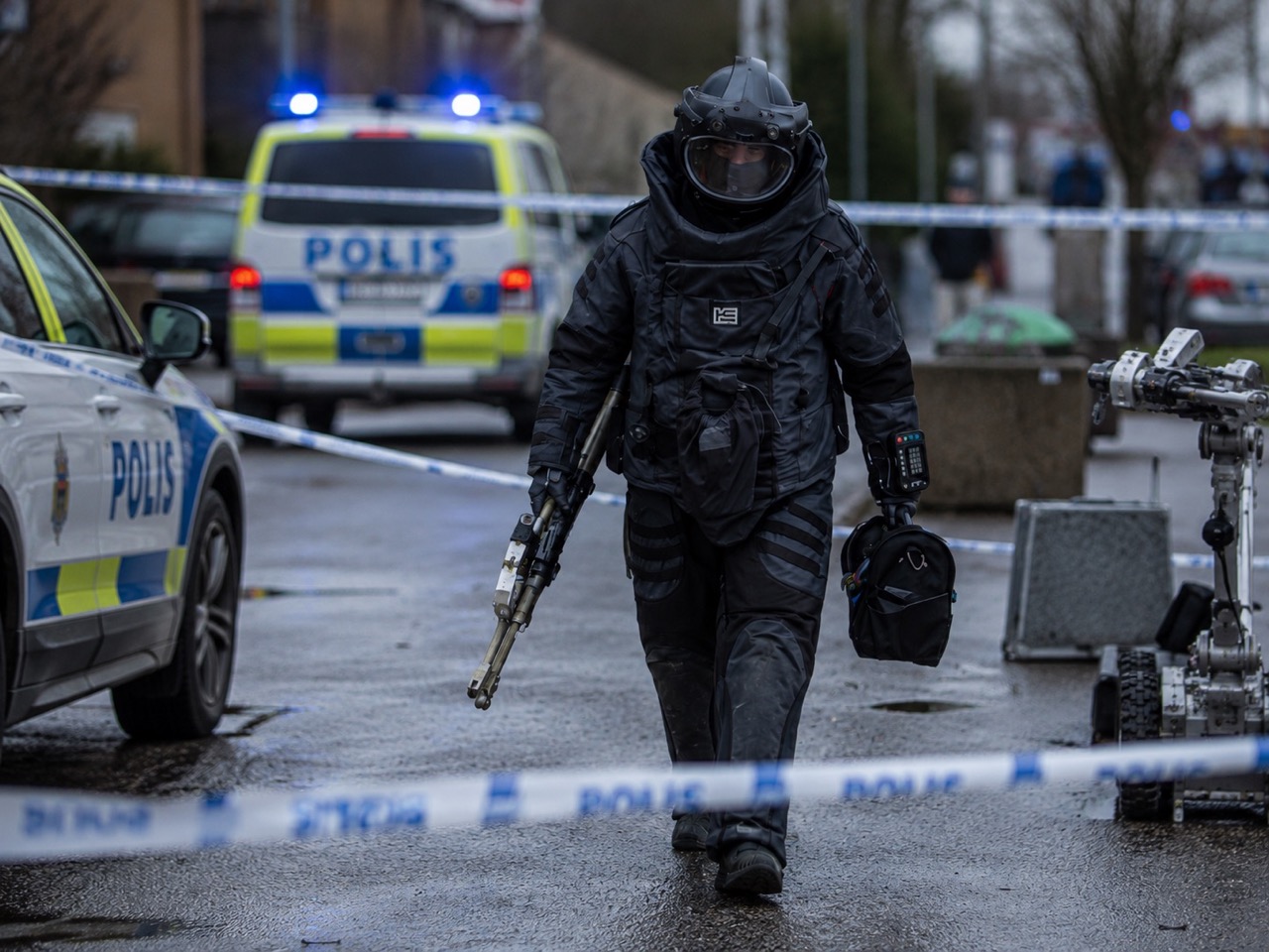 Nationella bombskyddet – Vardagshjältarna i den svenska sprängvågen.png